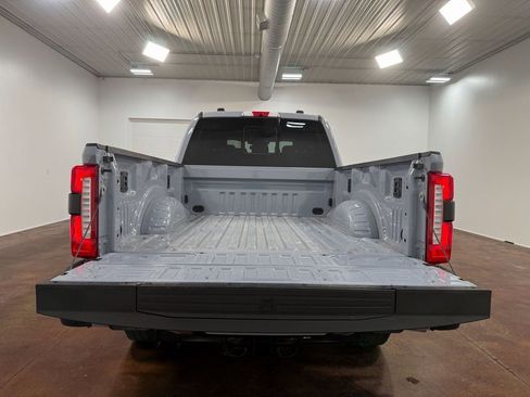 Used 2024 Ford F250 Lariat w/ FX4 Off-Road Package image 26