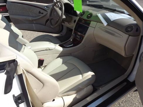 Used 2005 Mercedes-Benz CLK 500 Cabriolet image 24