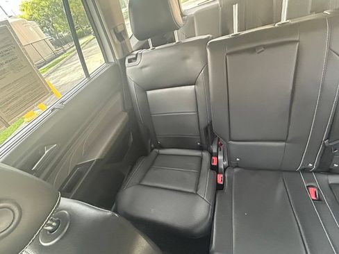 Used 2022 Volkswagen Atlas SE FWD image 12