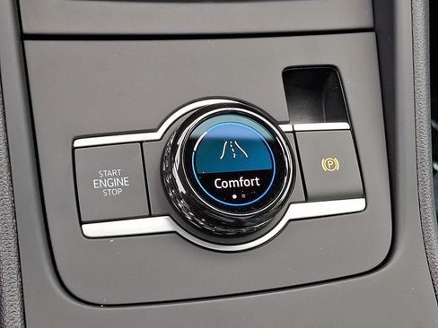 New 2026 Volkswagen Tiguan SE R-Line AWD/4WD image 16