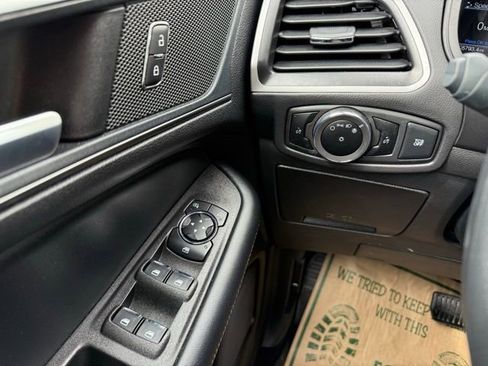 Certified 2024 Ford Edge SE w/ Black Appearance Package image 29