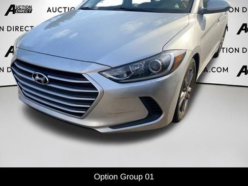 Used 2018 Hyundai Elantra SEL FWD image 2