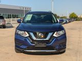 Used 2020 Nissan Rogue SV image 2