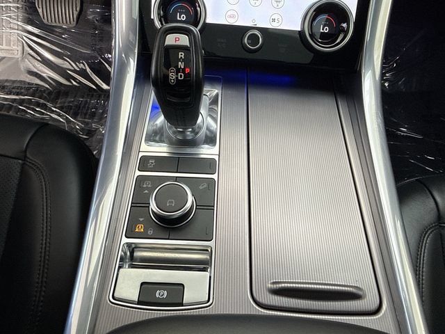 Used 2018 Land Rover Range Rover Sport HSE AWD/4WD image 17