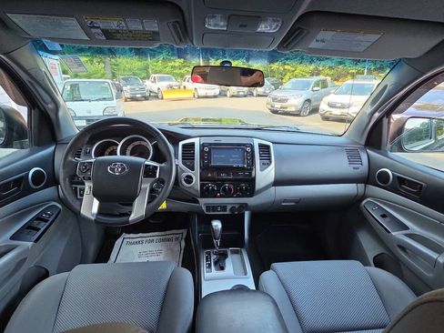 Used 2014 Toyota Tacoma 4x4 Double Cab w/ TRD Sport Package image 14