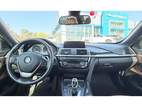 Used 2018 BMW 430i Convertible image 12