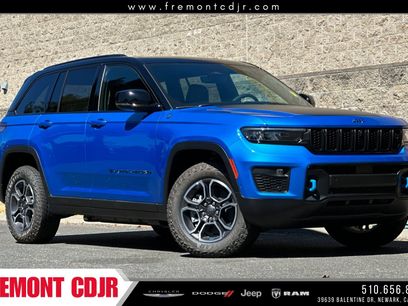 New 2023 Jeep Grand Cherokee Trailhawk w/ Advanced Protech Group II