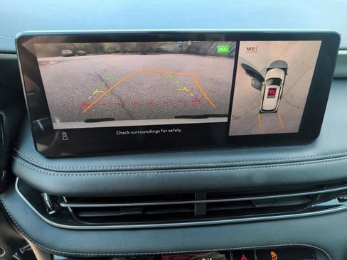 Certified 2025 INFINITI QX60 Luxe w/ Black Edition image 23