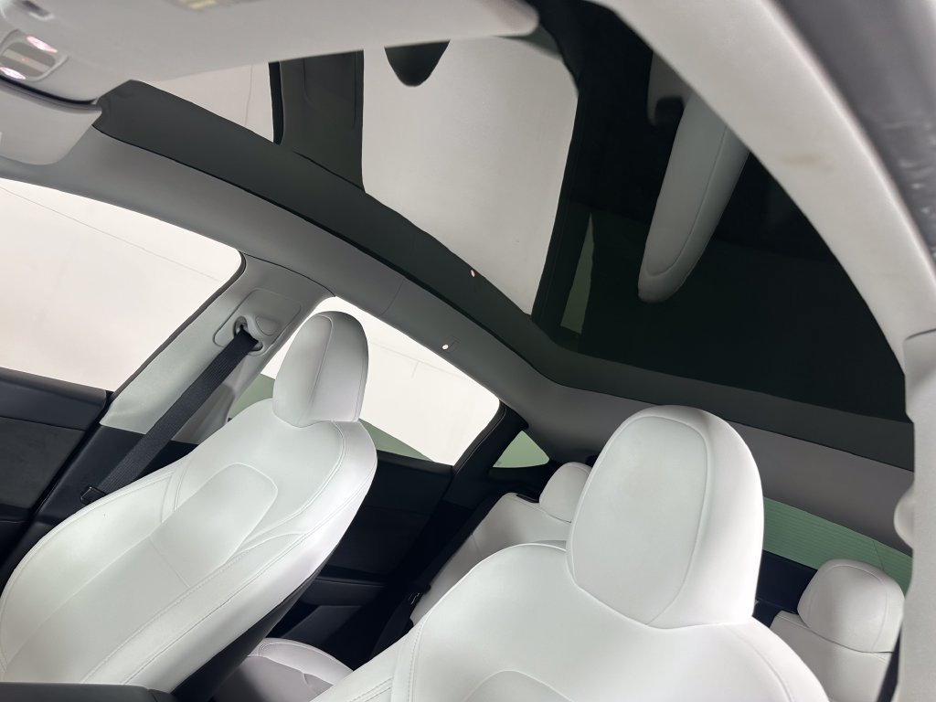 Used 2023 Tesla Model Y Long Range AWD/4WD image 24