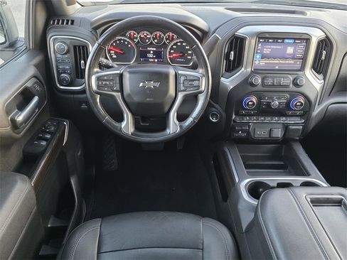 Used 2021 Chevrolet Silverado 1500 LT Trail Boss w/ Convenience Package II image 12