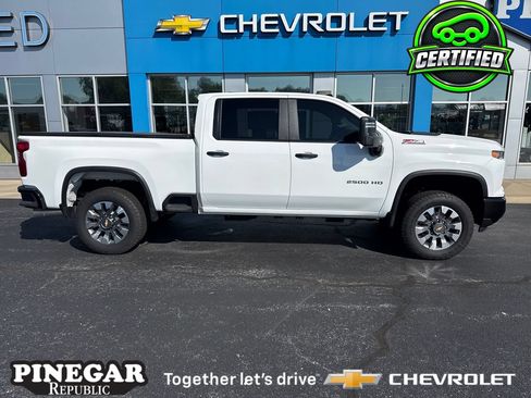 Certified 2025 Chevrolet Silverado 2500 Custom w/ Custom Value Package AWD/4WD image 1