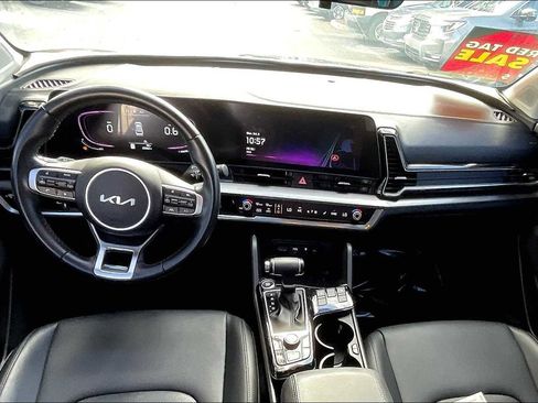 Used 2023 Kia Sportage EX image 14