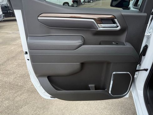 New 2026 Chevrolet Silverado 1500 LT image 28