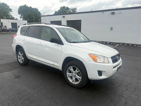 Used 2012 Toyota RAV4 4WD w/ Upgrade Value Pkg image 1