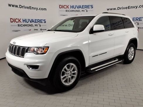 Used 2020 Jeep Grand Cherokee Laredo AWD/4WD image 1