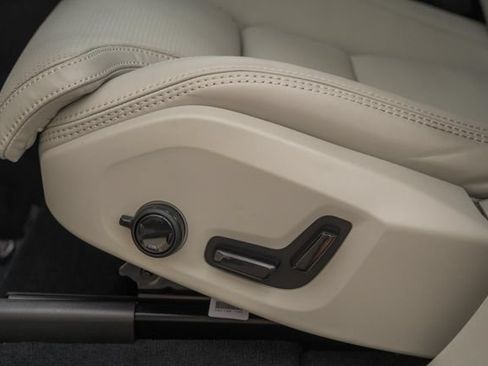 New 2027 Volvo XC90 B6 Ultra AWD/4WD image 37