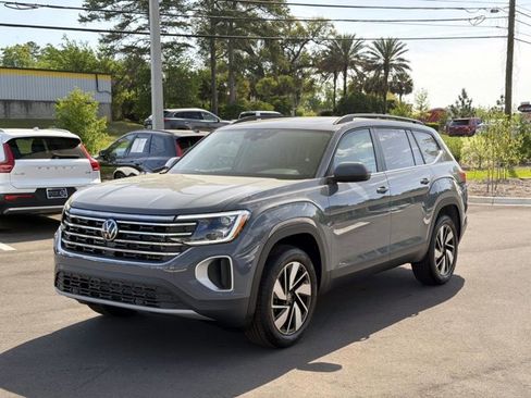 New 2026 Volkswagen Atlas SE FWD image 1