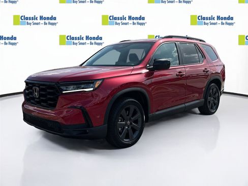 Certified 2025 Honda Pilot Sport image 3
