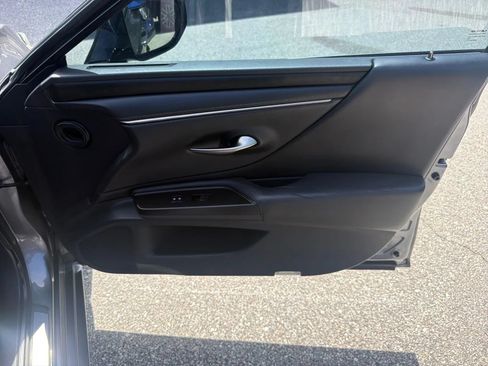 Used 2019 Lexus ES 350 F Sport w/ Accessory Package 2 FWD image 27