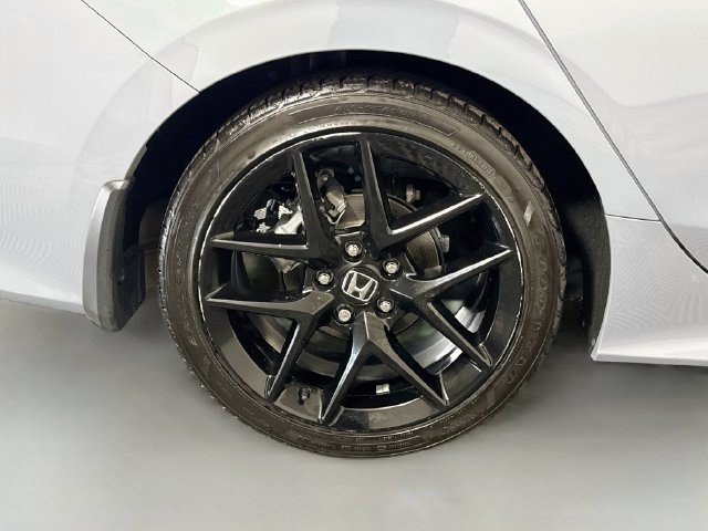 Used 2023 Honda Civic Sport image 32