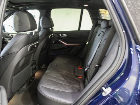 New 2026 BMW X5 sDrive40i w/ M Sport Package image 18