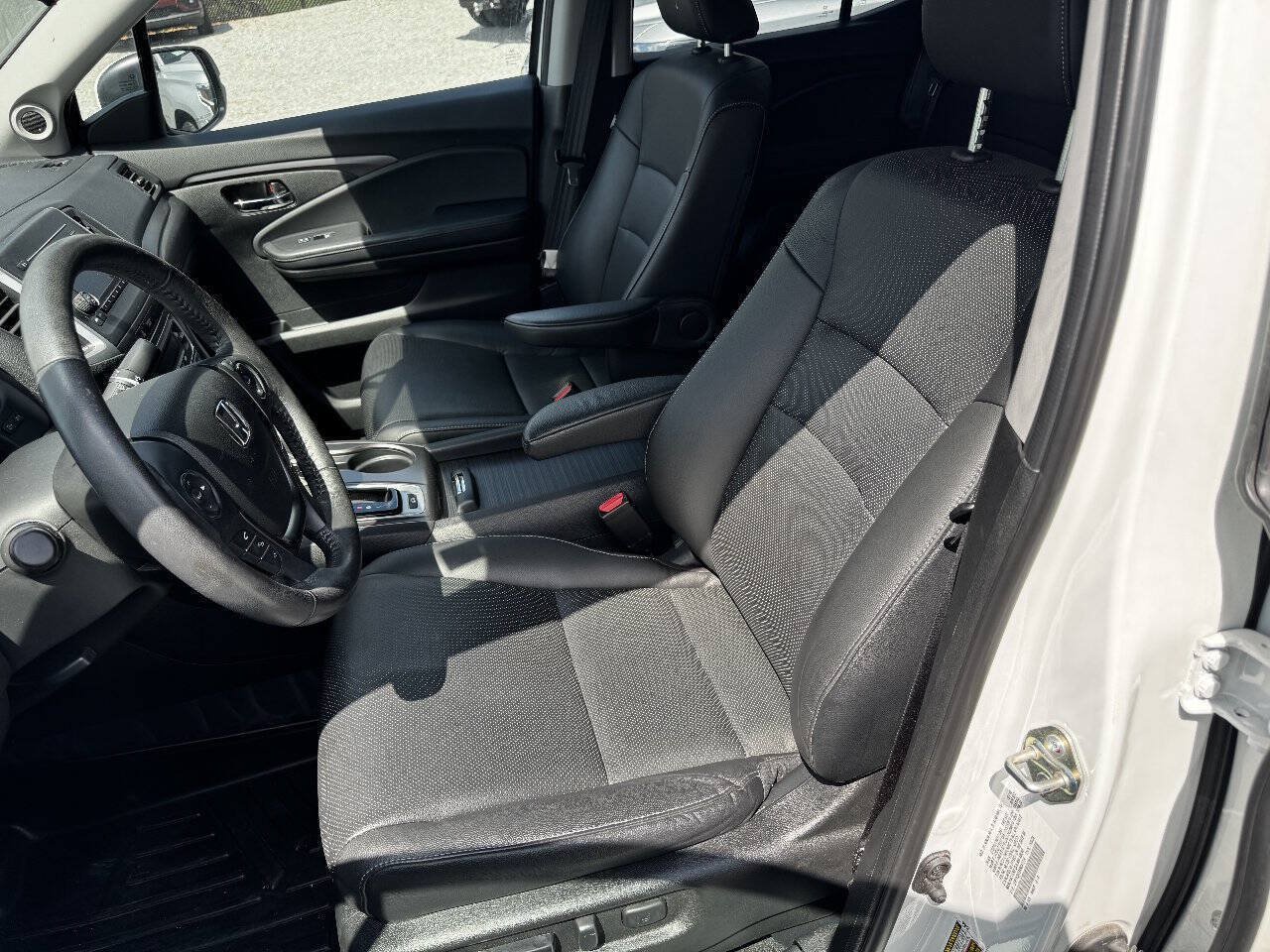 Used 2019 Honda Ridgeline RTL image 12