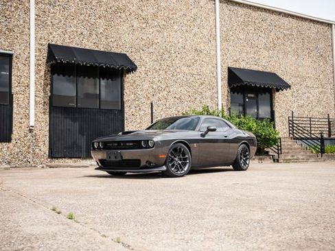 Used 2020 Dodge Challenger R/T Scat Pack w/ Plus Package RWD image 20