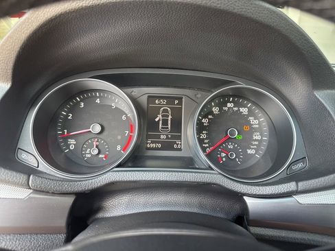 Used 2018 Volkswagen Passat 2.0T R-Line image 4