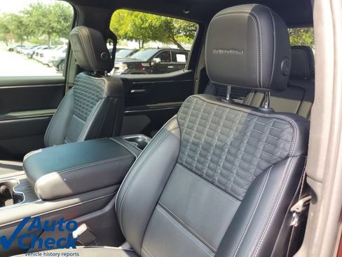 Used 2025 GMC Sierra EV Denali AWD/4WD image 18