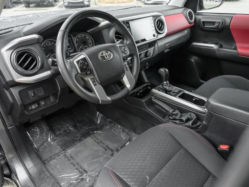 Used 2023 Toyota Tacoma SR5 AWD/4WD image 8