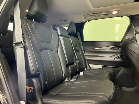 Used 2023 INFINITI QX60 Sensory w/ Vision Package AWD/4WD image 25