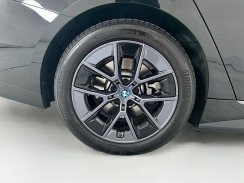 Used 2023 BMW i4 eDrive35 RWD image 32