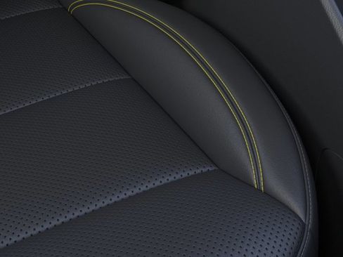 New 2026 Chevrolet Trax ACTIV w/ Sunroof Package FWD image 21