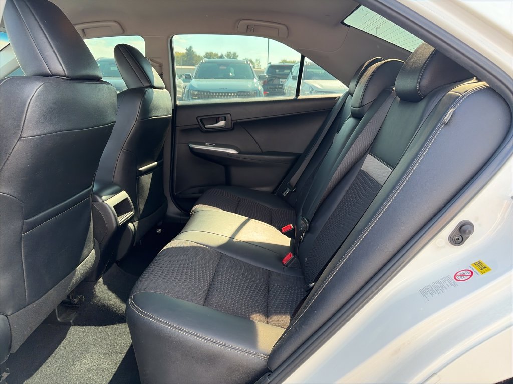 Used 2012 Toyota Camry SE FWD image 22