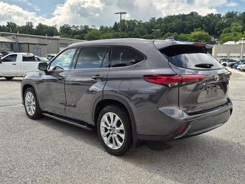 Used 2021 Toyota Highlander Limited AWD/4WD image 7