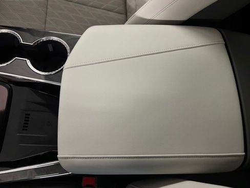 New 2026 Cadillac Escalade IQ Luxury 1 w/ LPO, Floor Liner Package image 30