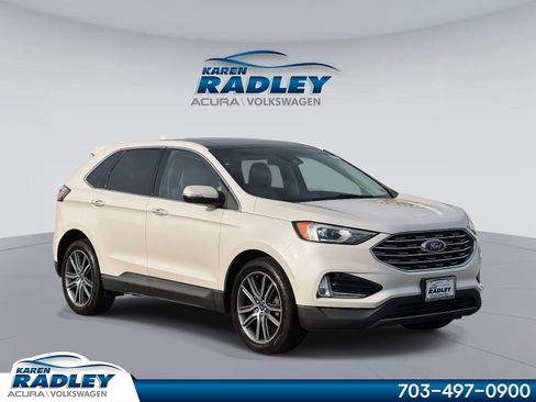 Used 2019 Ford Edge Titanium image 1