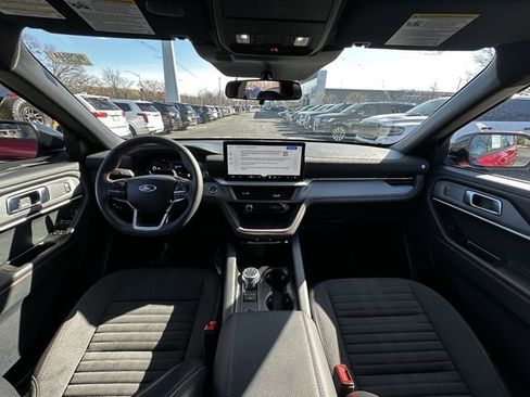 Certified 2025 Ford Explorer ST-Line w/ ST-Line Street Pack image 2