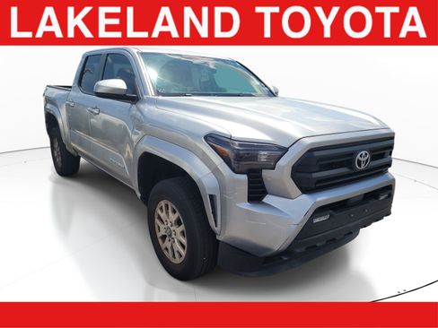 Used 2024 Toyota Tacoma SR5 AWD/4WD image 1