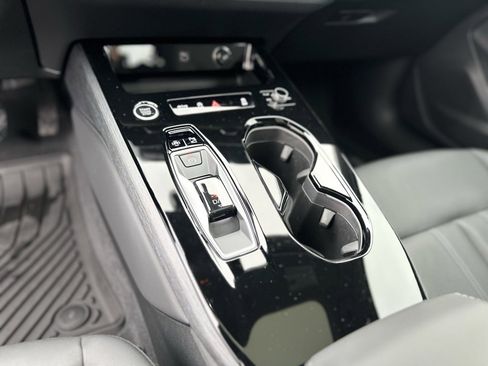 Used 2025 Audi A5 2.0T Premium w/ Convenience Package image 16