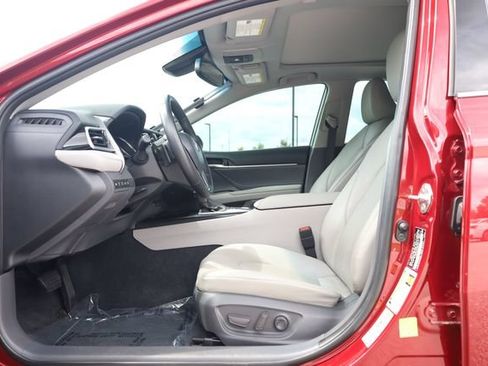 Used 2018 Toyota Camry XSE w/ Driver Assist Package FWD image 10