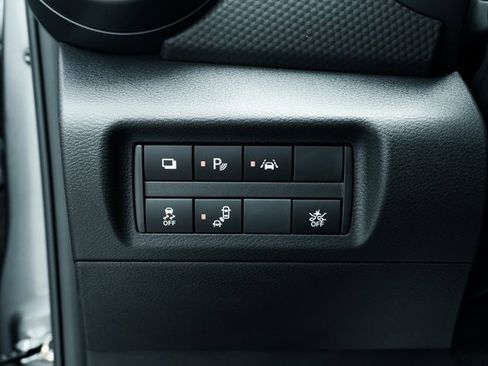 New 2025 Nissan Kicks Play S image 17