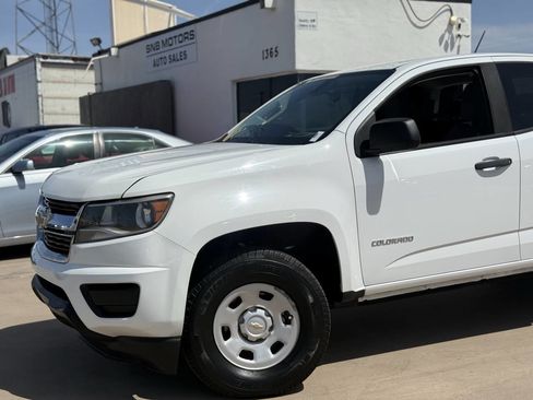 Used 2018 Chevrolet Colorado W/T w/ WT Convenience Package RWD image 18