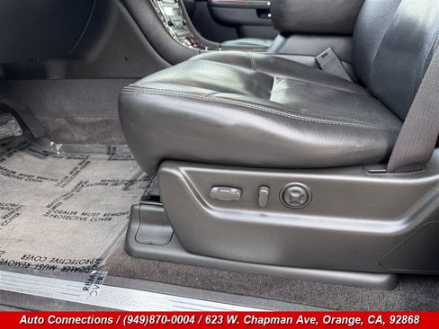 Used 2010 Cadillac Escalade 2WD image 22