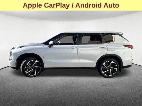 Used 2024 Mitsubishi Outlander ES image 6