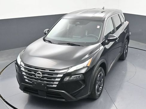 Used 2024 Nissan Rogue SV AWD/4WD image 39