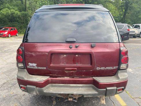 Used 2004 Chevrolet TrailBlazer 4WD w/ LT Preferred Equipment Group image 3