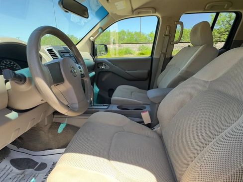 Used 2012 Nissan Frontier SV RWD image 17