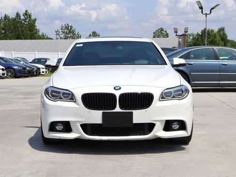 Used 2015 BMW 550i Sedan RWD image 2