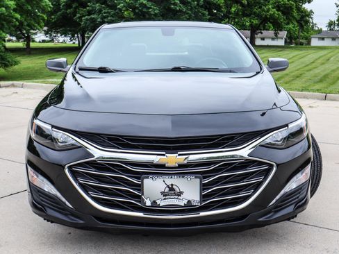 Used 2019 Chevrolet Malibu LT w/ Leather Package FWD image 19